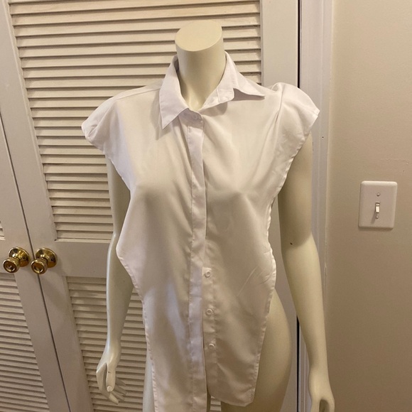 Women’s top - Picture 1 of 5